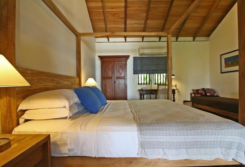 Villa Saffron Hikkaduwa