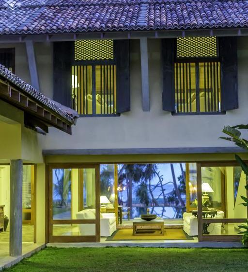 Villa Saffron Hikkaduwa