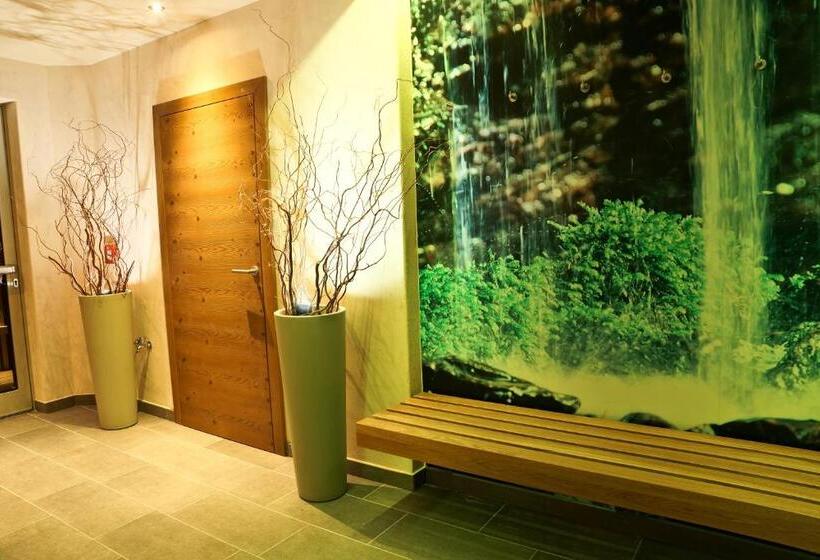 فندق Der Wilde Eder