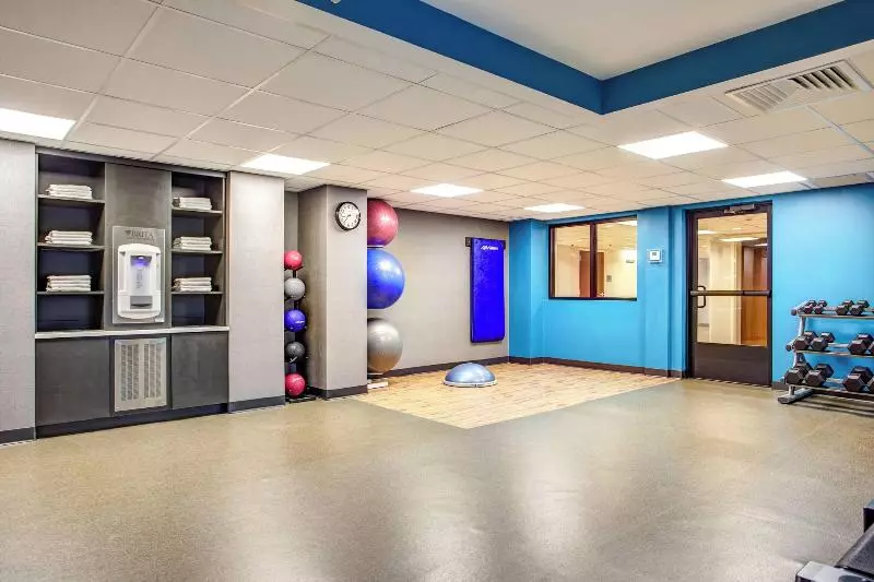 ホテル Fairfield Inn & Suites By Marriott Springfield Holyoke
