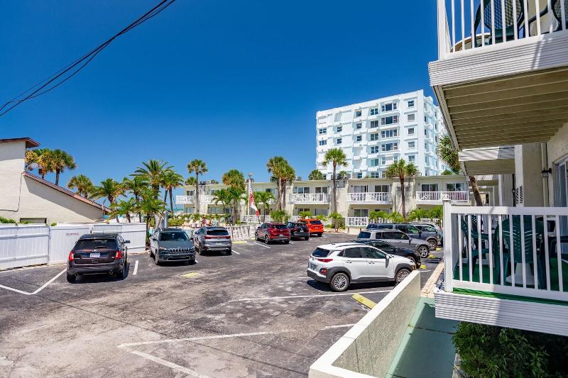 فندق Grand Shores West