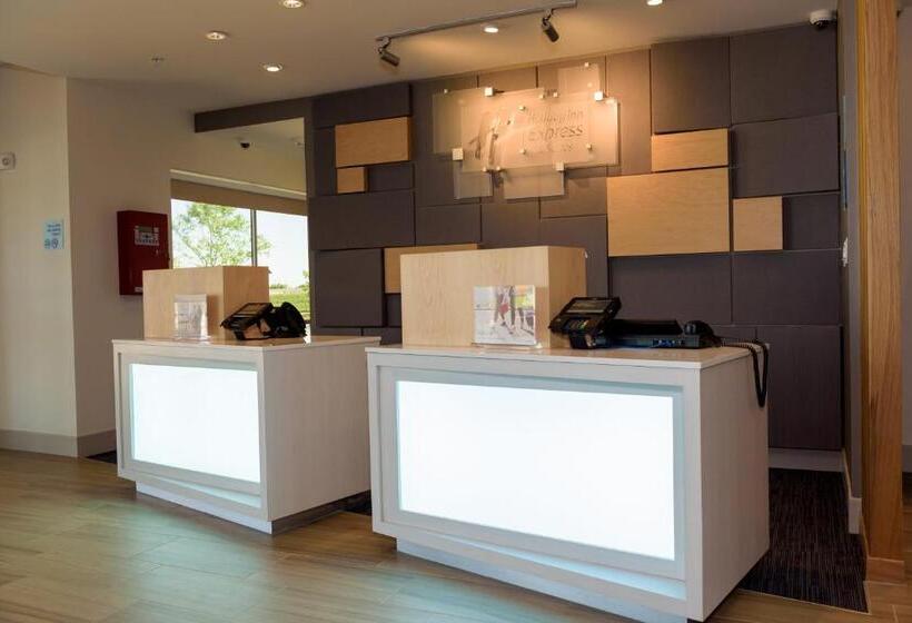 هتل Holiday Inn Express & Suites Mckinney Frisco East, An Ihg