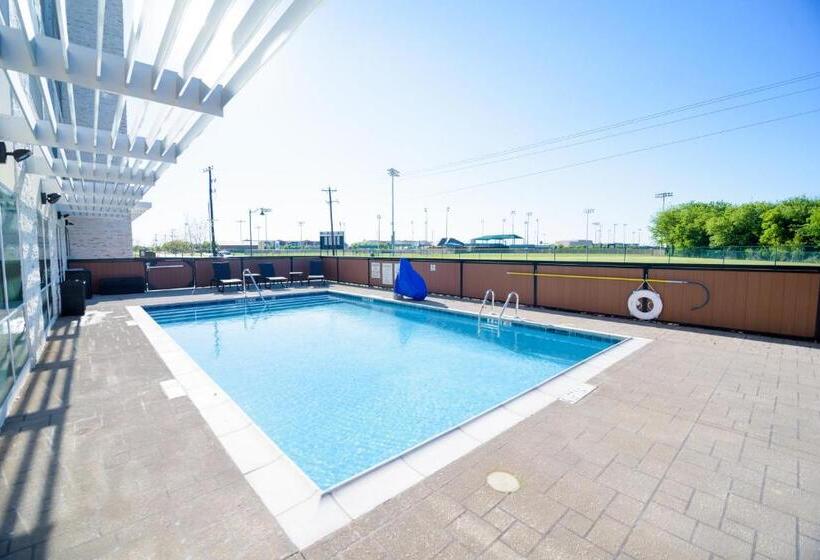 هتل Holiday Inn Express & Suites Mckinney Frisco East, An Ihg