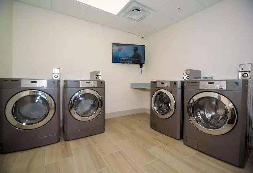 ホテル Holiday Inn Express & Suites Mckinney   Frisco East, An Ihg