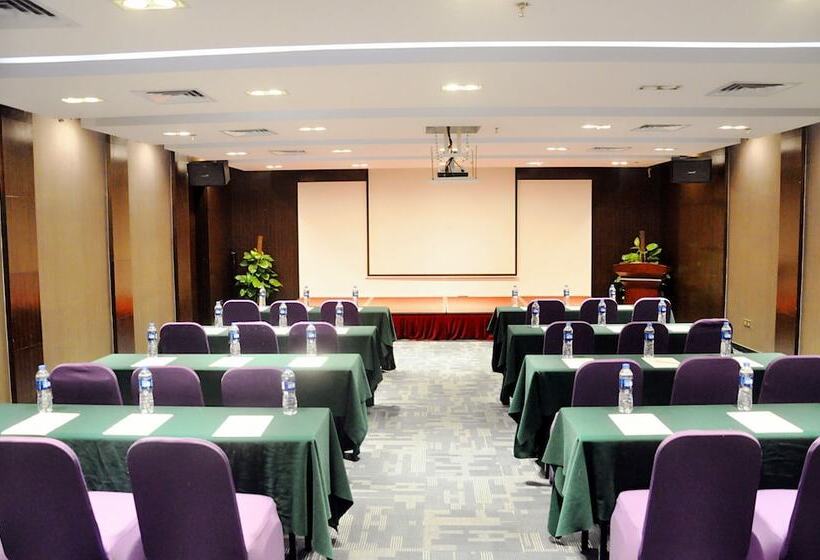 Отель Shan Shui S