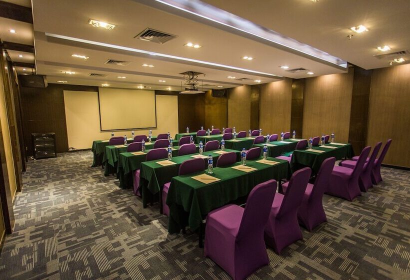 Отель Shan Shui S