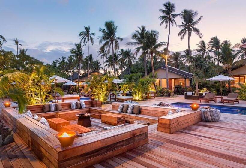 בית מלון כפרי Paradise Cove Resort