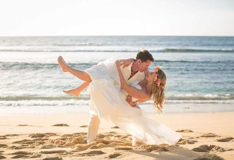 בית מלון כפרי Paradise Cove Resort