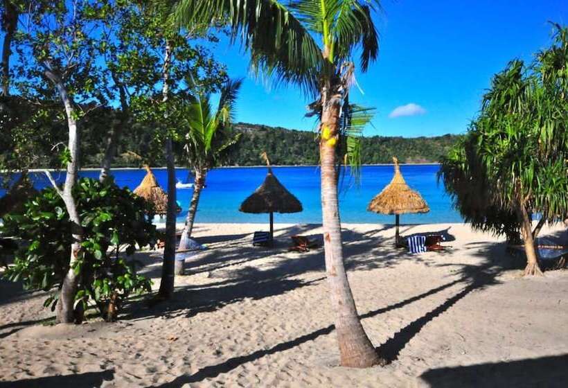 בית מלון כפרי Paradise Cove Resort