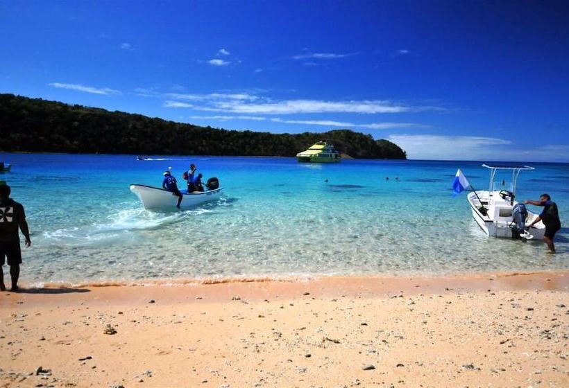 בית מלון כפרי Paradise Cove Resort