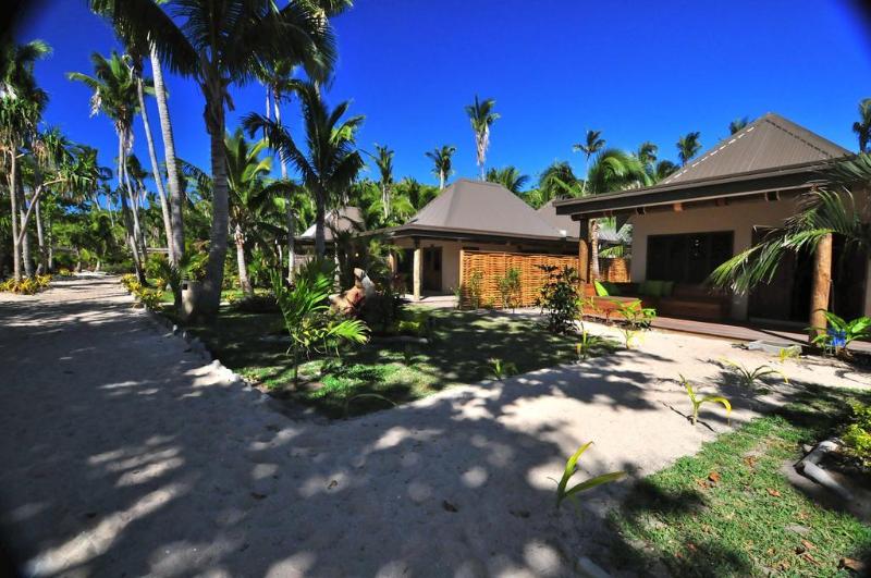 בית מלון כפרי Paradise Cove Resort