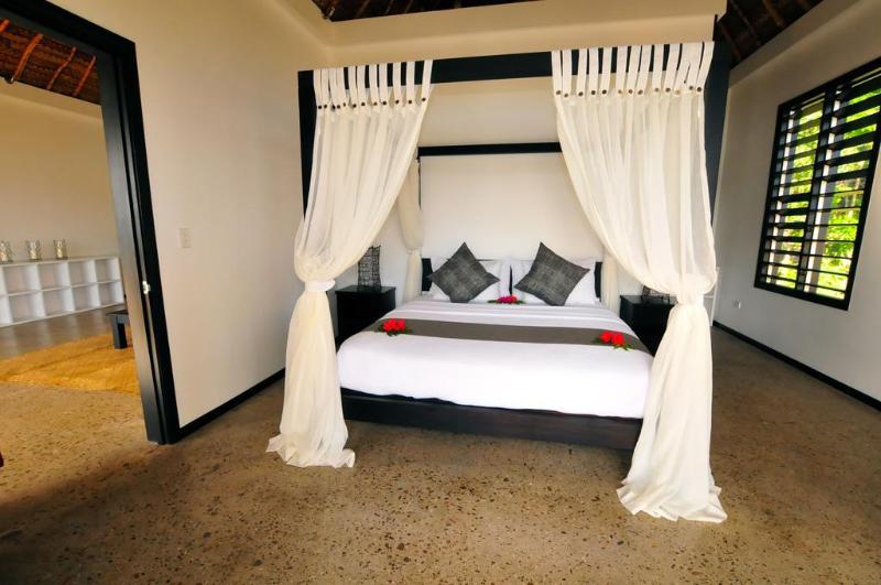 בית מלון כפרי Paradise Cove Resort