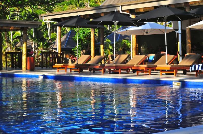 בית מלון כפרי Paradise Cove Resort