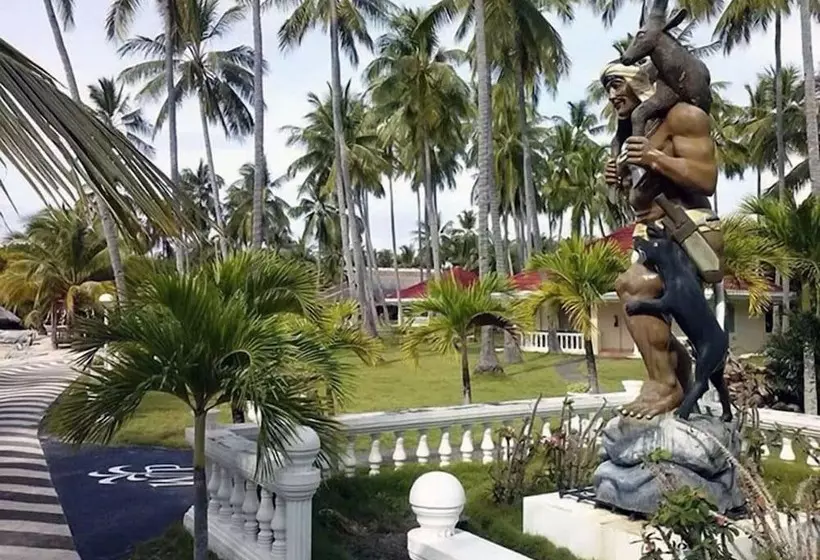 ホテル Whispering Palms Island Resort