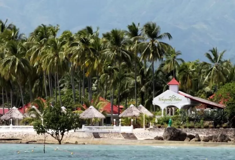 ホテル Whispering Palms Island Resort