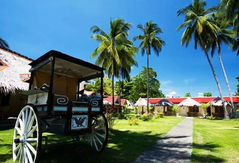 ホテル Whispering Palms Island Resort