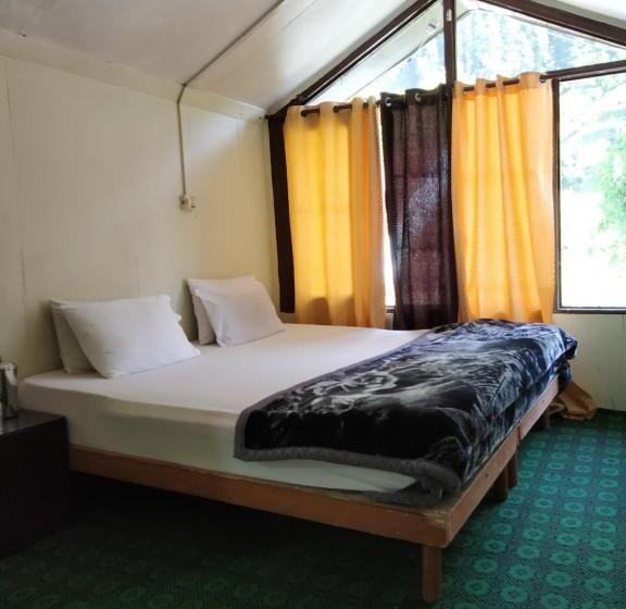 هتل Raja Guest House Pahalgam Jammu And Kashmir India