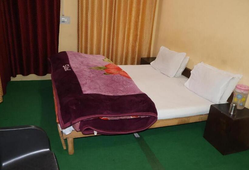 هتل Raja Guest House Pahalgam Jammu And Kashmir India