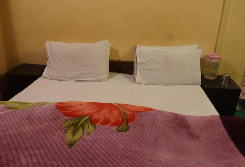 هتل Raja Guest House Pahalgam Jammu And Kashmir India