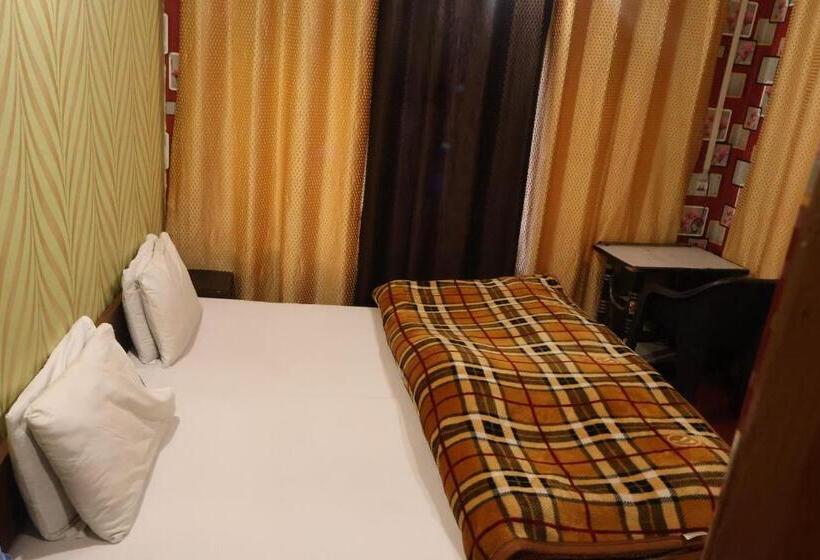 هتل Raja Guest House Pahalgam Jammu And Kashmir India