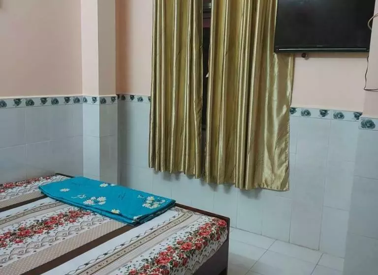 مُتل Lý Hồng Phi