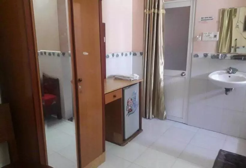 مُتل Lý Hồng Phi