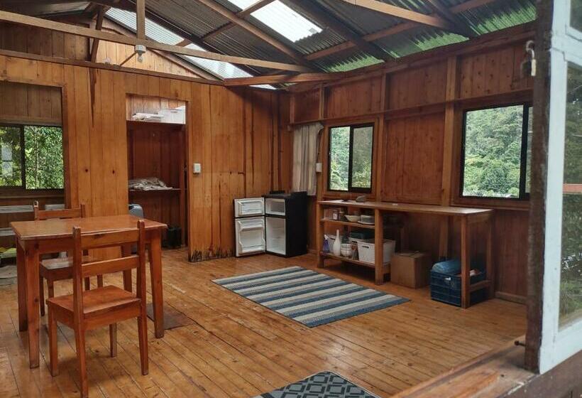 ユースホステル La Abuelacita