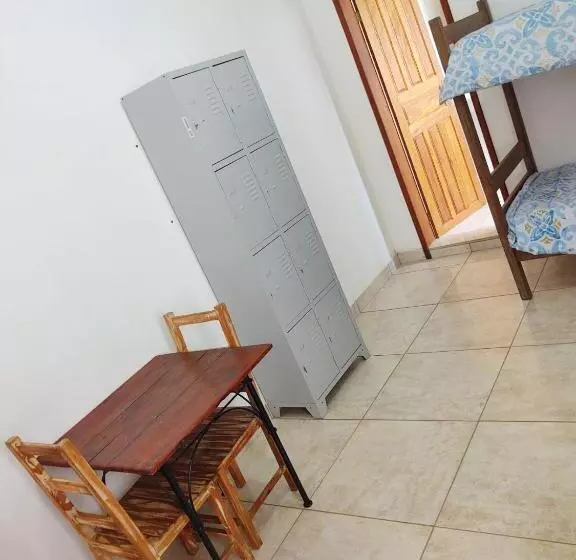 Hostel Dela