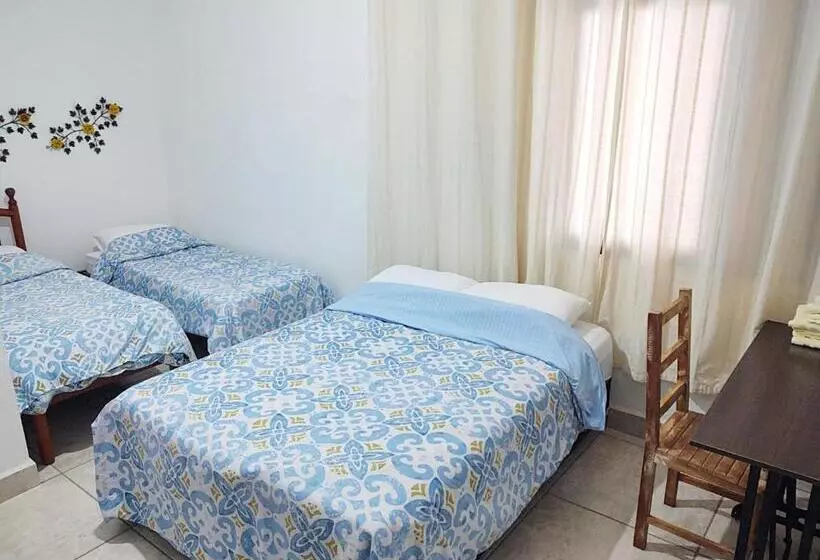 Hostel Dela