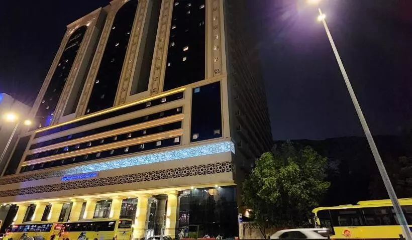 هتل Al Fajr Al Badea 1
