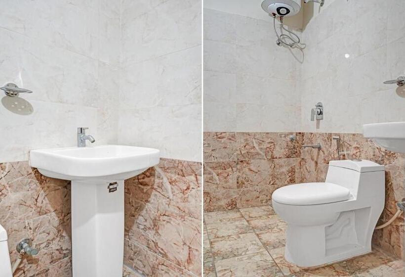 酒店 Oyo Flagship Sri Chowdeshwari Boarding And Lodging