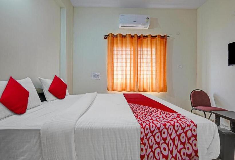 酒店 Oyo Flagship Sri Chowdeshwari Boarding And Lodging