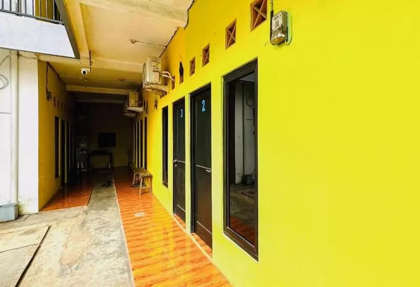 Hotelli Penginapan Dison Redpartner