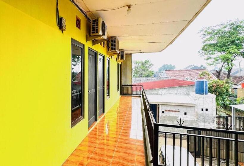 Hotell Penginapan Dison Redpartner