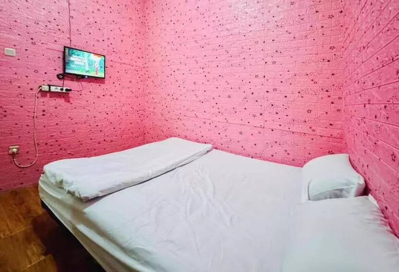 Hotelli Penginapan Dison Redpartner