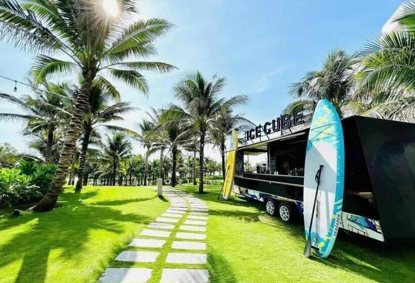 Arena Cam Ranh Beach Resort