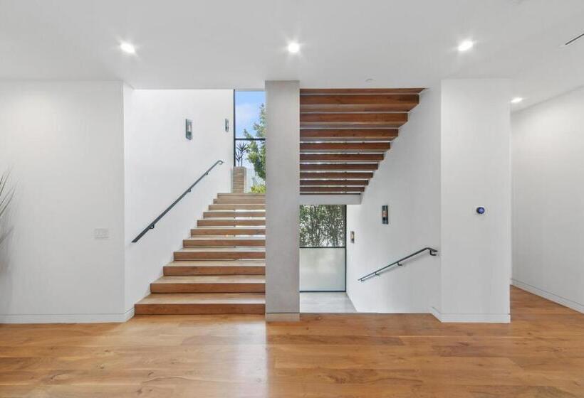 Bed and Breakfast West Hollywood Modern Luxury 5 Br Villa Sleeps 10