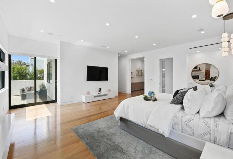 Bed and Breakfast West Hollywood Modern Luxury 5 Br Villa Sleeps 10