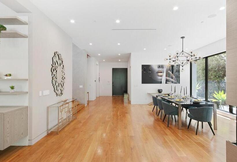 Bed and Breakfast West Hollywood Modern Luxury 5 Br Villa Sleeps 10