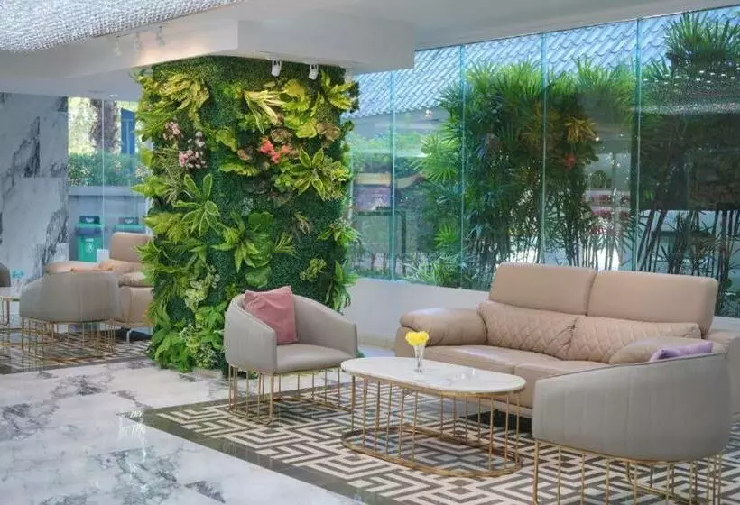 Hotelli D Eco Pattaya