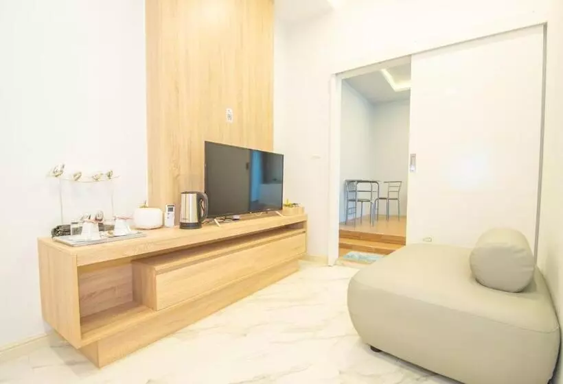 Hotelli D Eco Pattaya