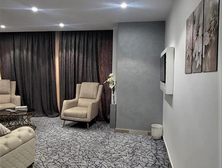 هتل Jasmine Inn Deluxe