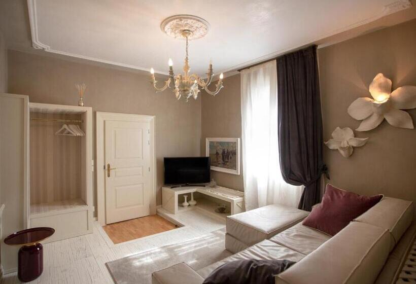 호텔 La Casa Di Loto Suite