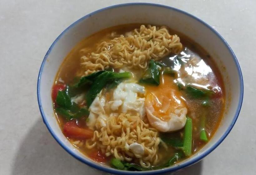 هتل Lion Homestay