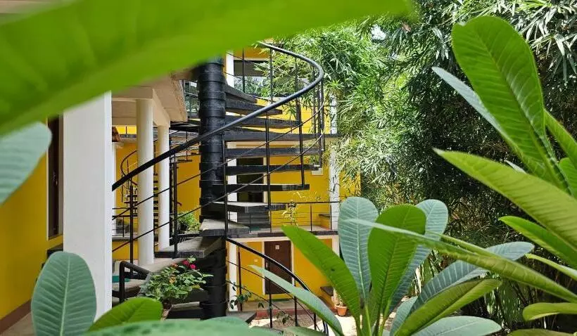 هتل Megam Guest House