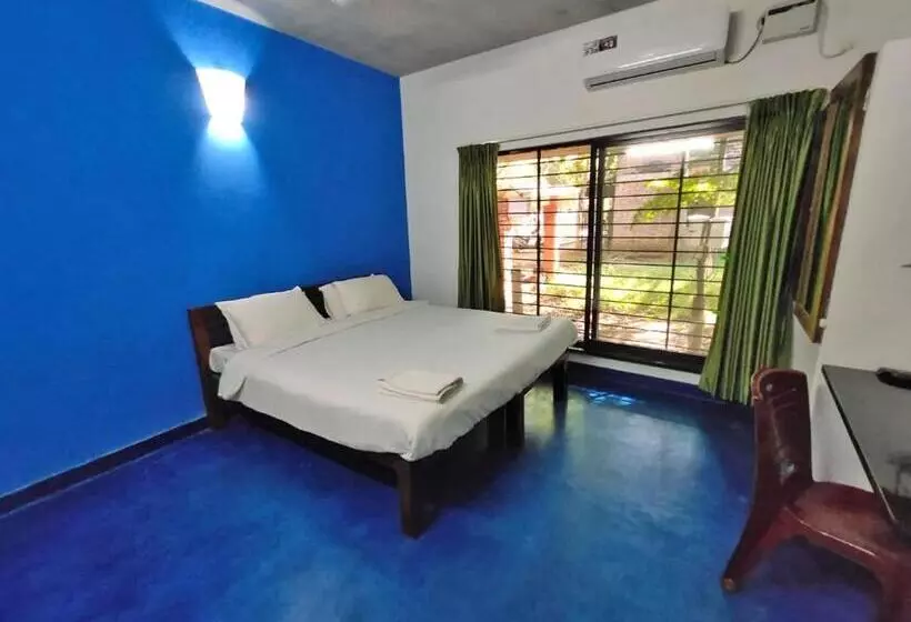 هتل Megam Guest House
