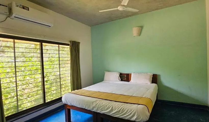 هتل Megam Guest House