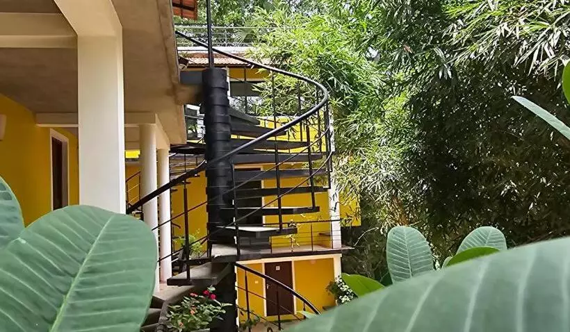 هتل Megam Guest House