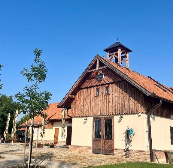 Szálló Zámeček Chateau Lány Depandance Stroodel