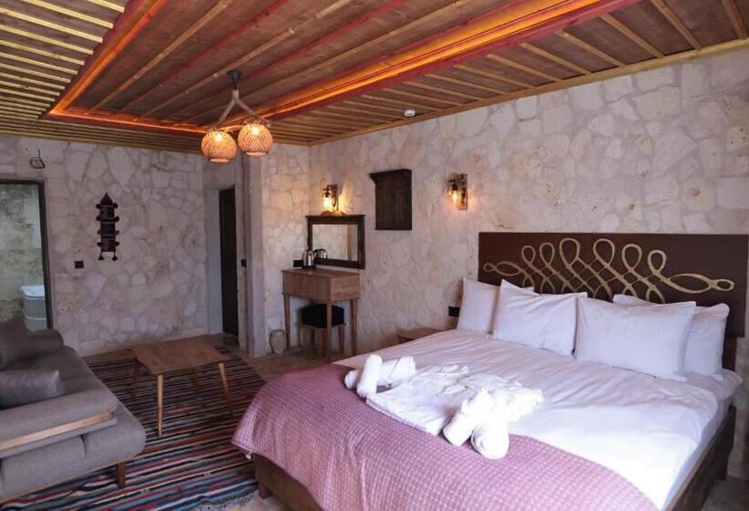 تختخواب و صبحانه Stone Owl Otel & Restaurant